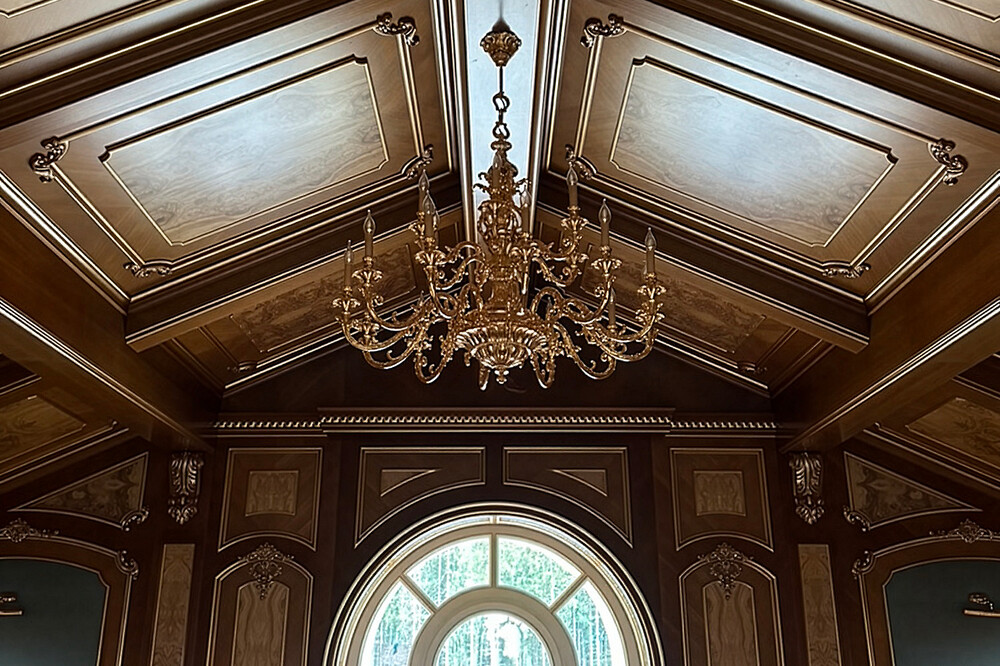 Eleganza su misura per due residenze private di prestigio