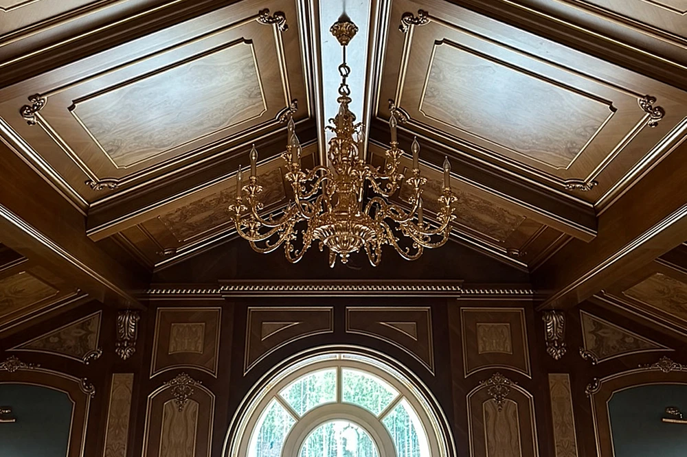 Eleganza su misura per due residenze private di prestigio